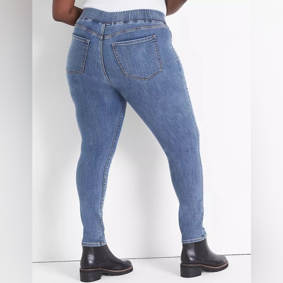 LB Denim Pull-on Jegging with Rhinestones - Picture 4 of 8